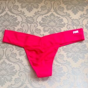 NWOT VS PINK Red Thong